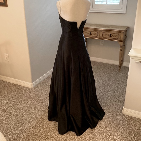Jessica McClintock Dress! - Picture 4 of 12